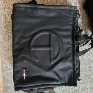TELFAR X EASTPAK BLACK